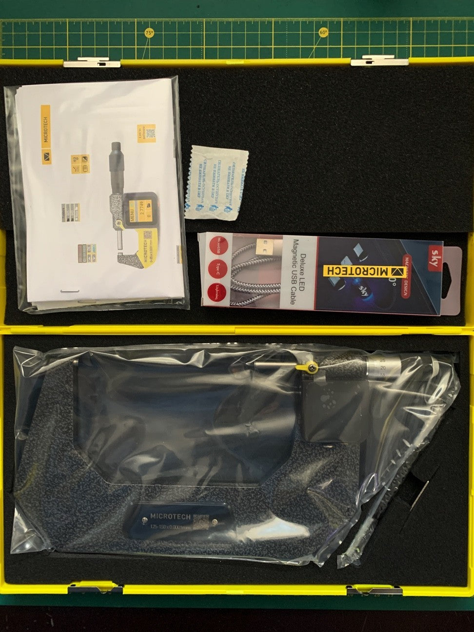 Sub-micron computerized micrometer IP65 COOLANT PROOF